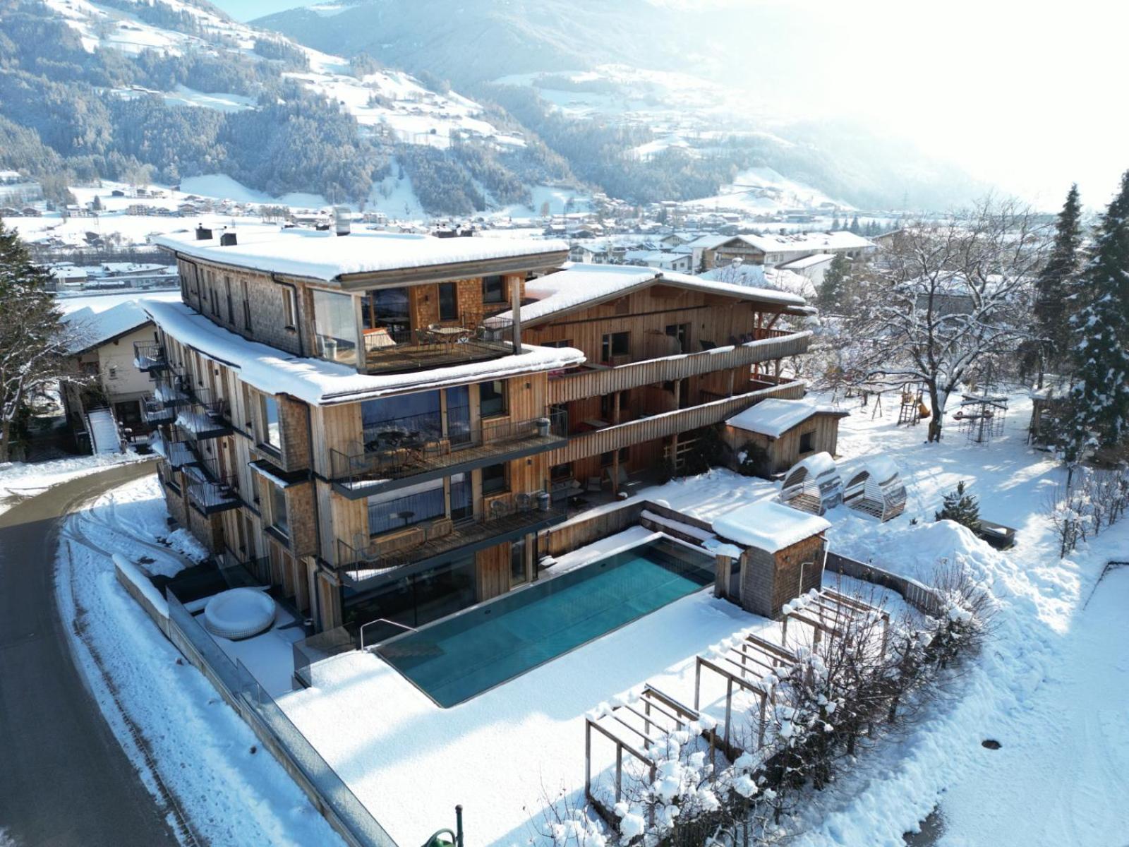Appartement Zillertal Klee Mit Restaurant Kleementine Ried im Zillertal Exterior photo
